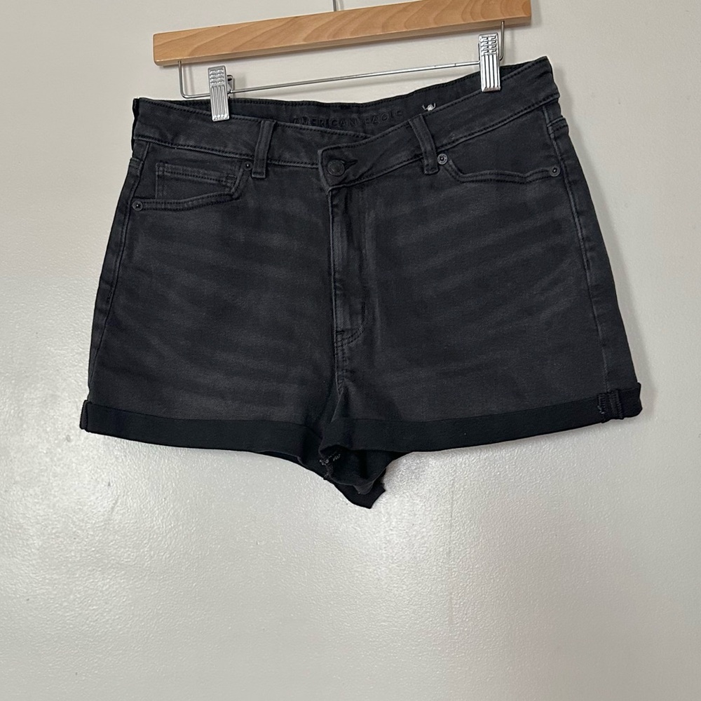 American Eagle Highest Rise Mom Short Size 10 Stretch